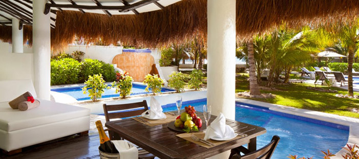 El Dorado Casitas Royale Accommodations - Swim Up Infinity Pool Casita Suite